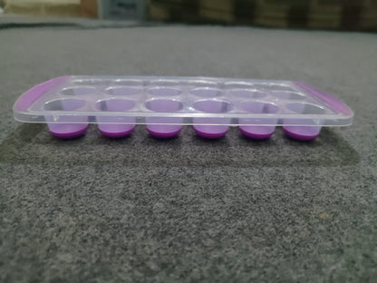 Ice Cube tray for 18 cubes - Ice Maker